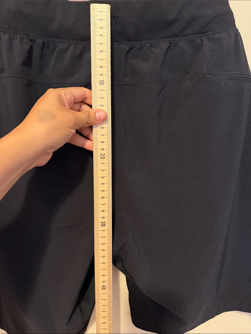 lululemon athletica Black Men's Athletic Shorts with Zipper Pocket